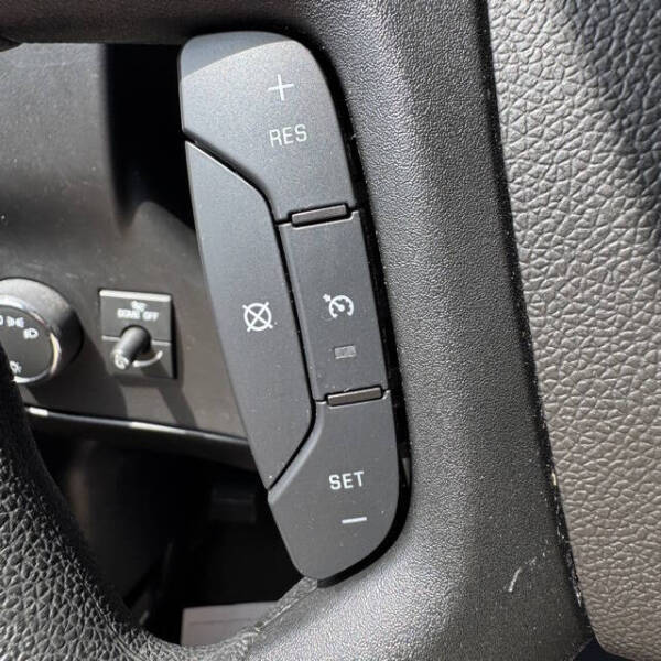 2023 Chevrolet Express 2500