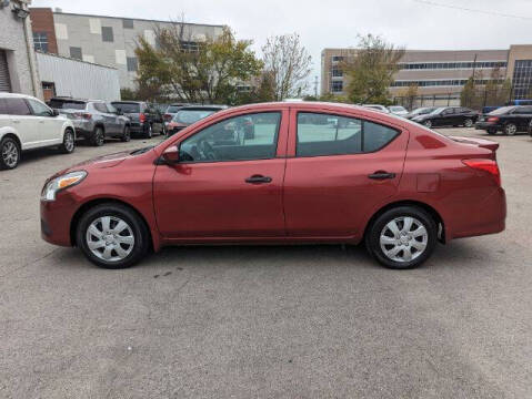 2017 Nissan Versa 1.6 S Plus