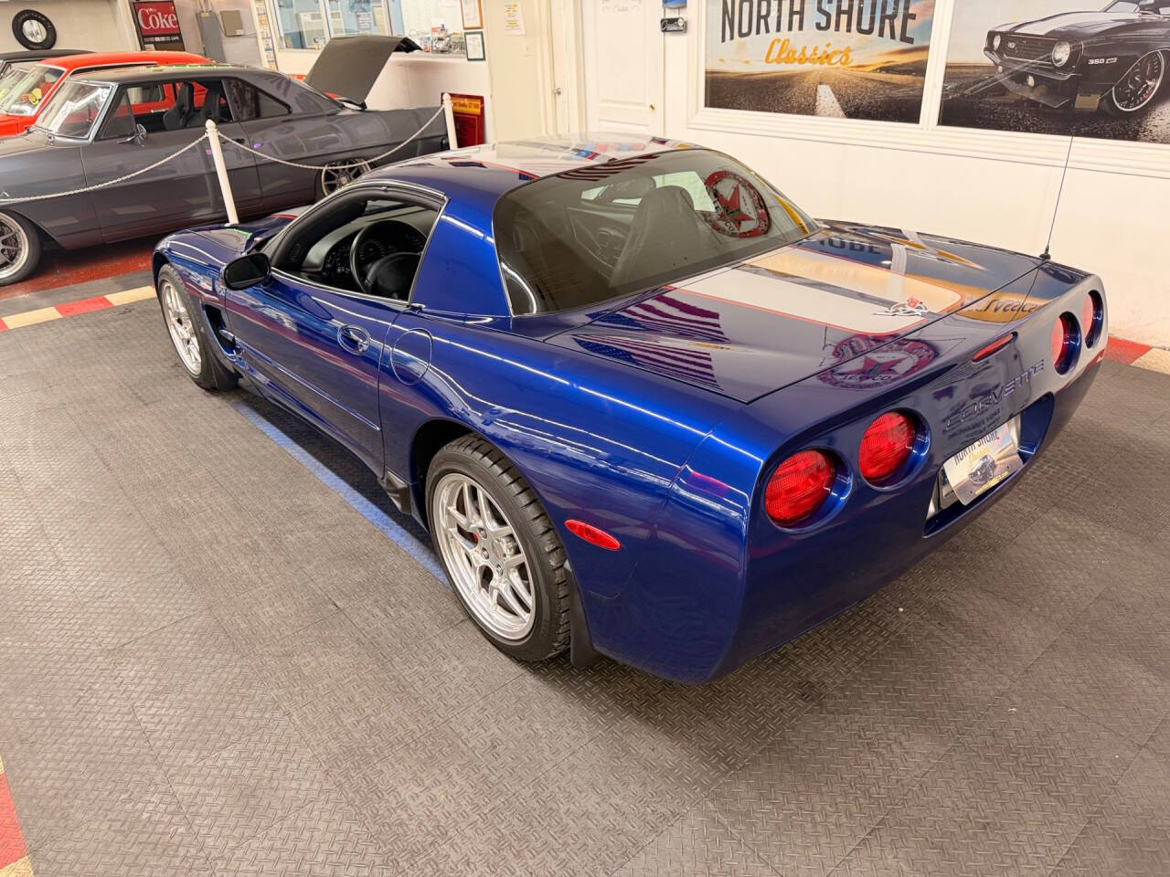 2004 Chevrolet Corvette 3