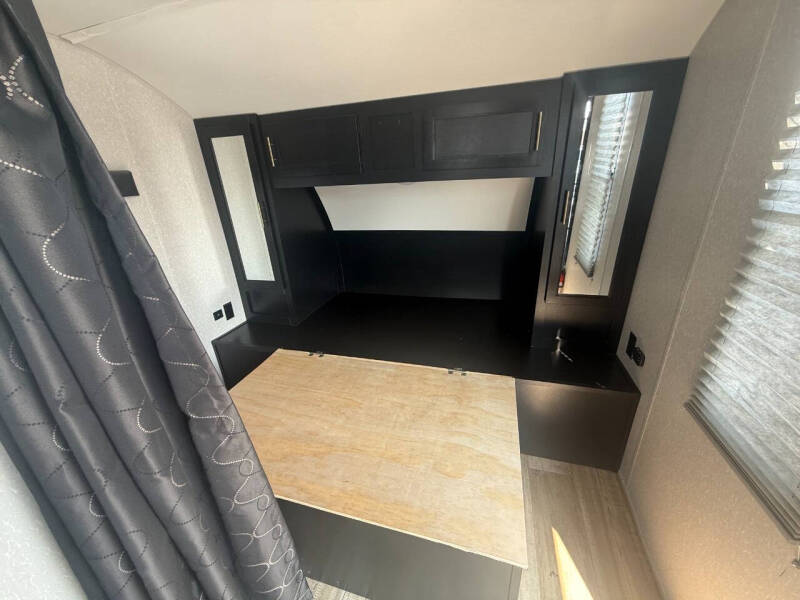 2022 Forest River Grey Wolf