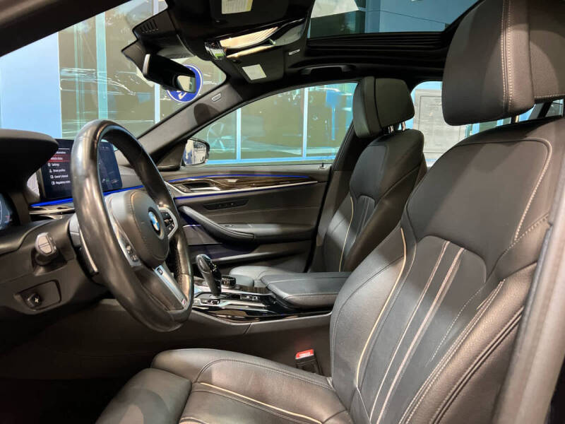 2021 BMW 5 Series M550i xDrive