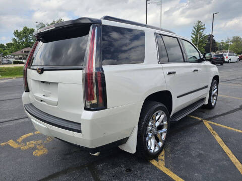 2017 Cadillac Escalade Luxury
