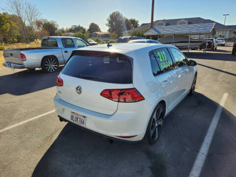 2017 Volkswagen Golf GTI S