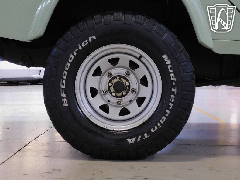 1987 Land Rover Defender