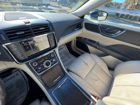 2017 Lincoln Continental Reserve