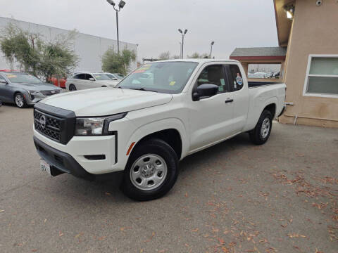 2023 Nissan Frontier S