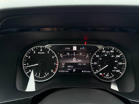 2023 Nissan Pathfinder SL