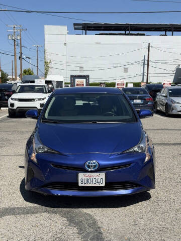 2016 Toyota Prius Three