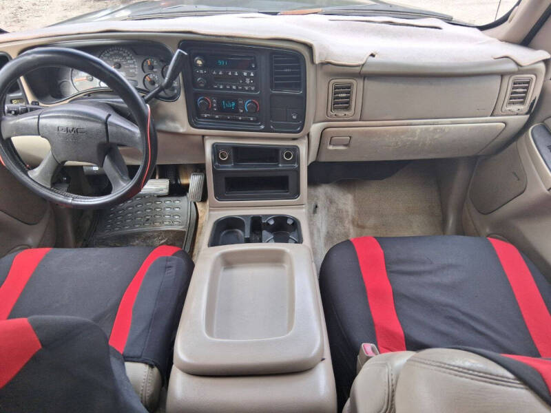 2004 GMC Yukon XL 1500 SLT