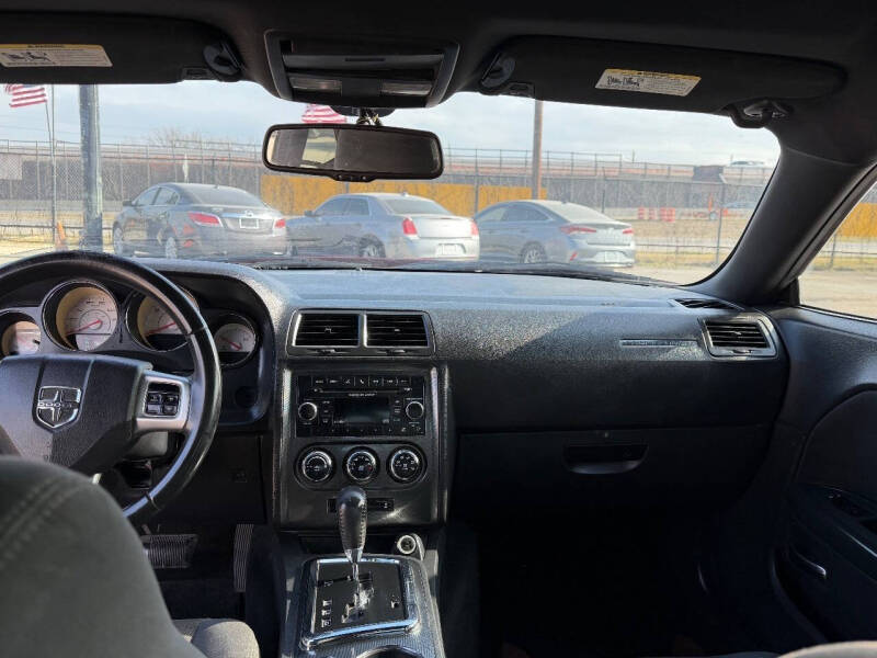 2013 Dodge Challenger SXT