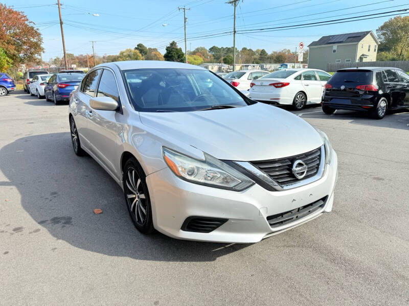 2018 Nissan Altima S photo 6