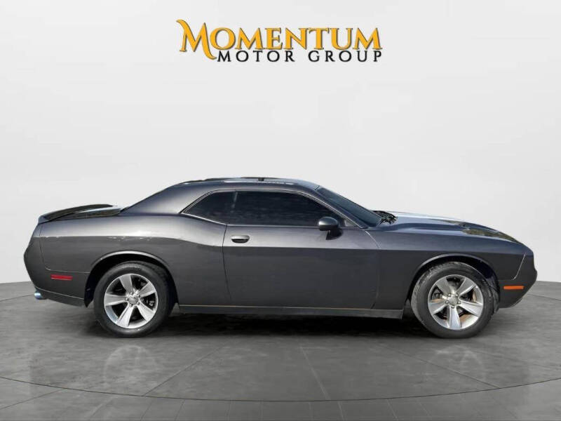 2020 Dodge Challenger SXT's photo