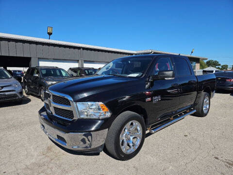 2019 RAM 1500 Classic SLT