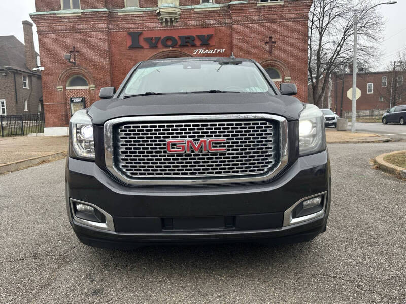 2017 GMC Yukon Denali's photo