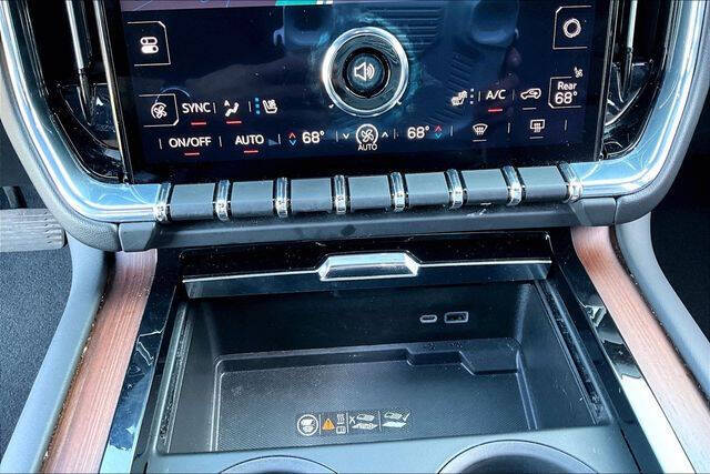 2025 GMC Yukon Denali