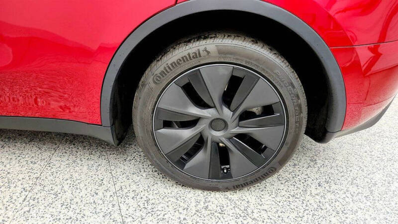 2025 Tesla Model Y Long Range