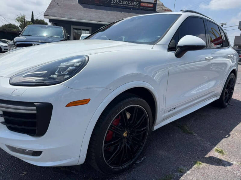 2016 Porsche Cayenne GTS