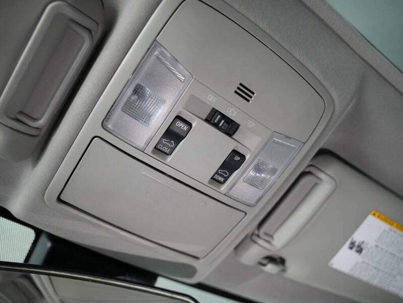 2017 Toyota RAV4 Hybrid XLE