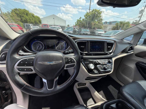 2018 Chrysler Pacifica Touring L