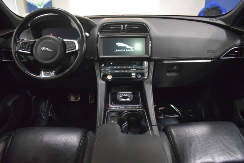 2017 Jaguar F-PACE S