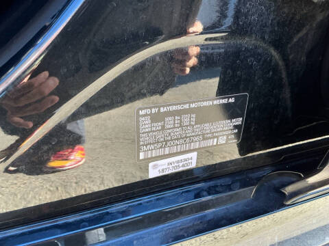 2022 BMW 3 Series 330e