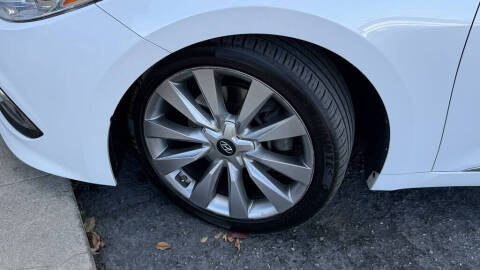 2017 Hyundai Azera Limited