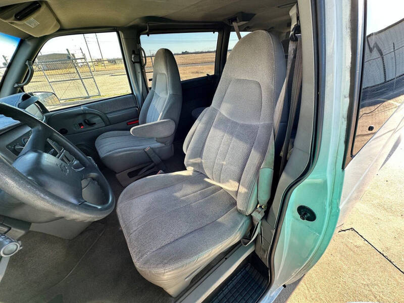 2000 Chevrolet Astro