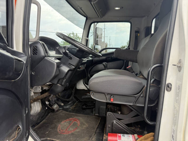 2020 Hino 258