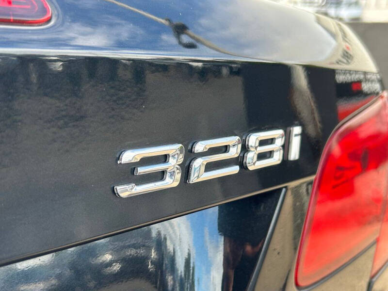 2013 BMW 3 Series 328i