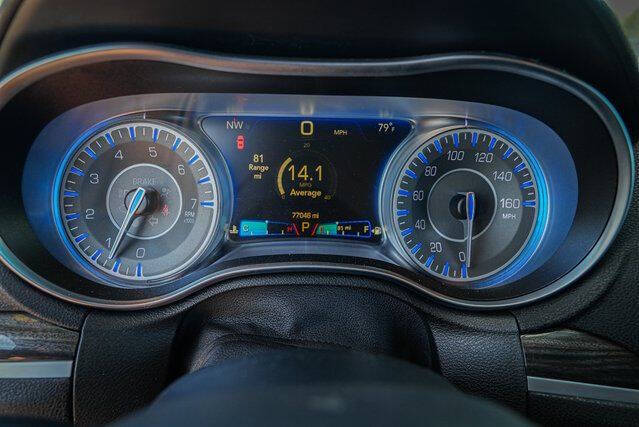 2017 Chrysler 300 Limited