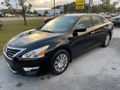 2014 Nissan Altima for sale at Greenville Motor Company in Greenville NC