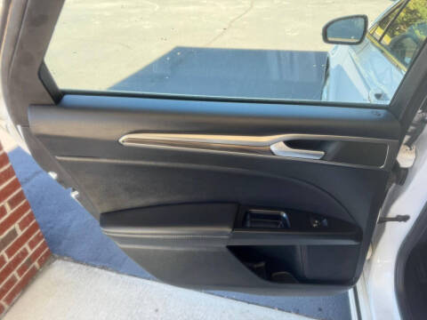 2018 Ford Fusion Hybrid SE