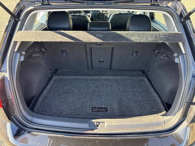 2020 Volkswagen Golf TSI