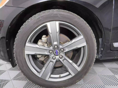 2017 Volvo XC60 T6 Dynamic