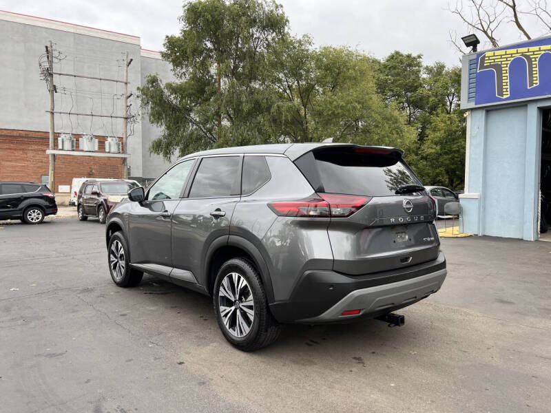 2022 Nissan Rogue SV