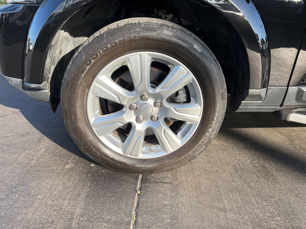 2016 Land Rover LR4  - $23,900