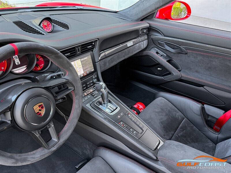 2018 Porsche 911 GT2 RS