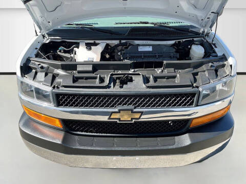 2024 Chevrolet Express 2500