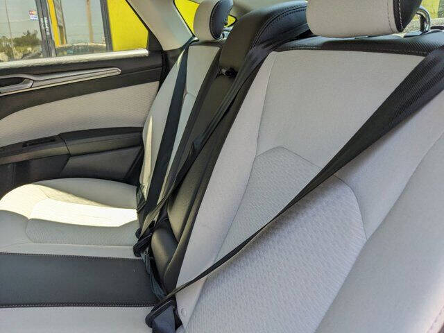 2019 Ford Fusion 15