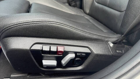 2018 BMW 3 Series 330i xDrive