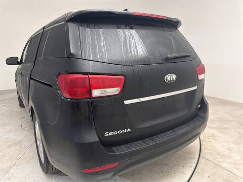2016 Kia Sedona EX
