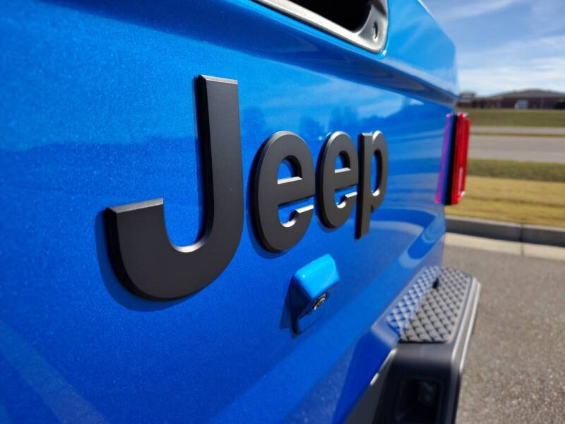 2026 Jeep Gladiator Sport S