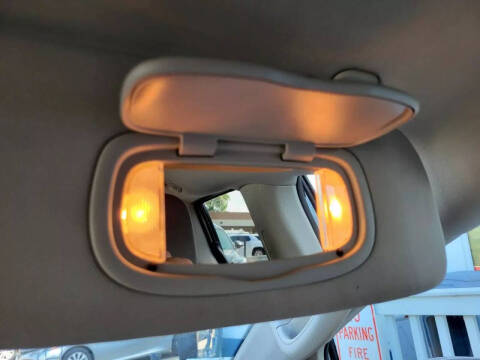 2021 Chrysler Voyager LX