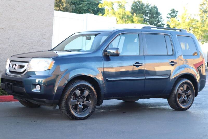2009 Honda Pilot for sale at Overland Automotive in Hillsboro OR