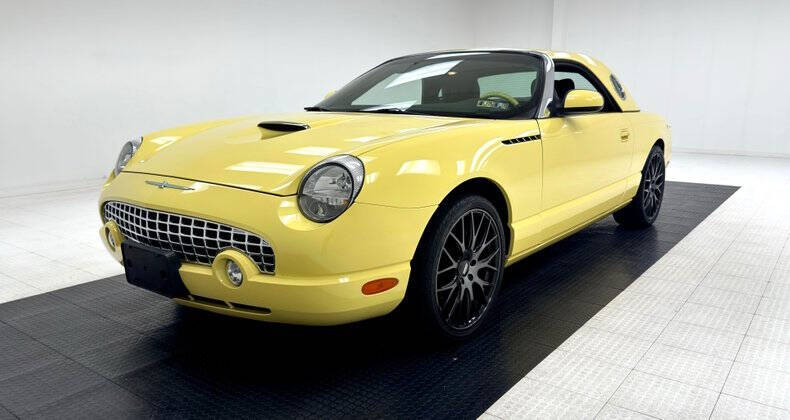2002 Ford Thunderbird Deluxe