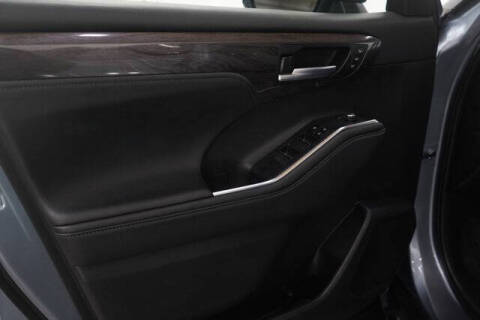 2024 Toyota Highlander Platinum