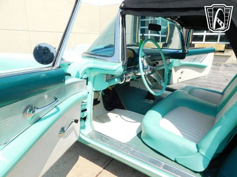 1955 Ford Thunderbird