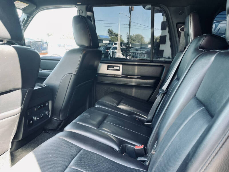 2017 Ford Expedition EL XLT