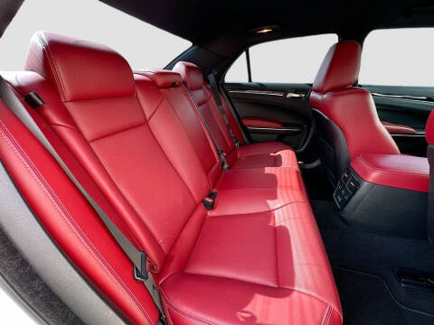 2021 Chrysler 300 S V8