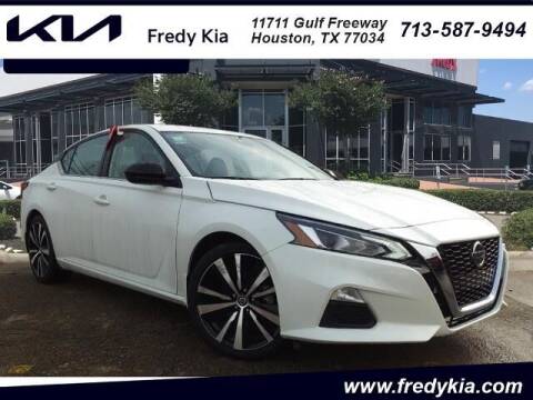 2022 Nissan Altima for sale at FREDYS CARS FOR LESS in Houston TX